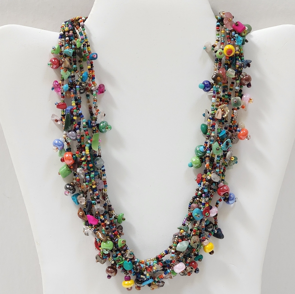 MULTICOLOR  MULTISTRAND NECKLACE HANDMADE BY NATIVE AMERICAN WITH MAGNETIC CLASP